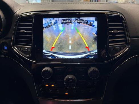 Used 2020 Jeep Grand Cherokee High Altitude AWD/4WD image 10