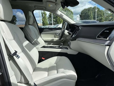 Certified 2024 Volvo XC90 T8 Plus image 15