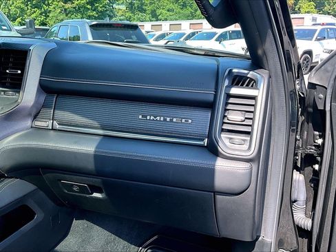 Used 2019 RAM 1500 Limited AWD/4WD image 13