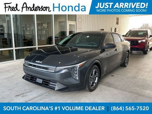 Used 2025 Kia K4 LXS image 1