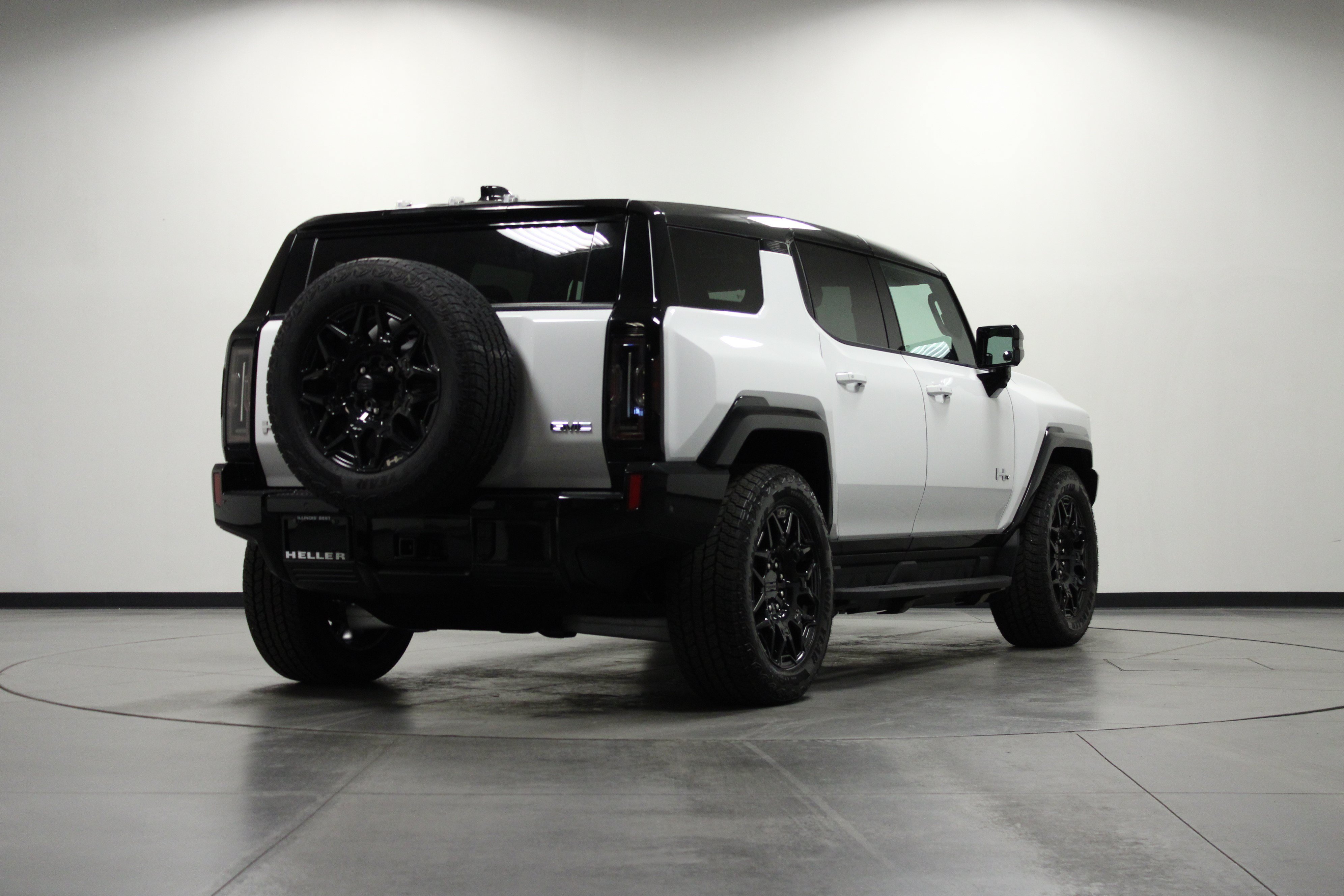 Used 2026 GMC Hummer EV SUV AWD/4WD image 4