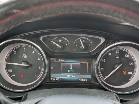 Used 2020 Buick Envision Essence FWD image 27