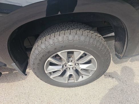 Used 2019 Chevrolet Silverado 1500 RST AWD/4WD image 11