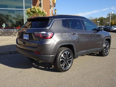 Used 2022 Jeep Compass Limited image 3