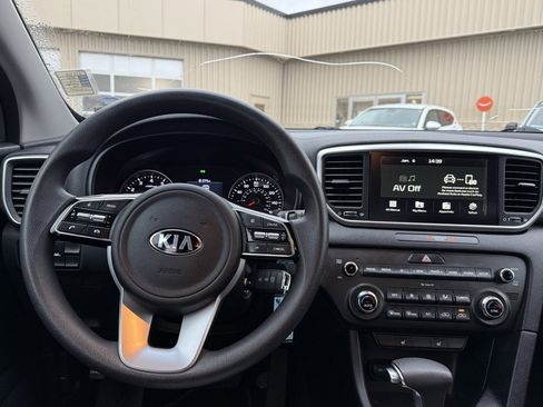 Used 2020 Kia Sportage LX w/ LX Popular Package image 8