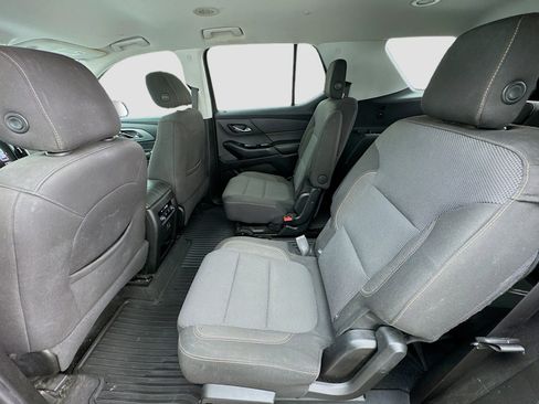 Used 2018 Chevrolet Traverse LT image 15