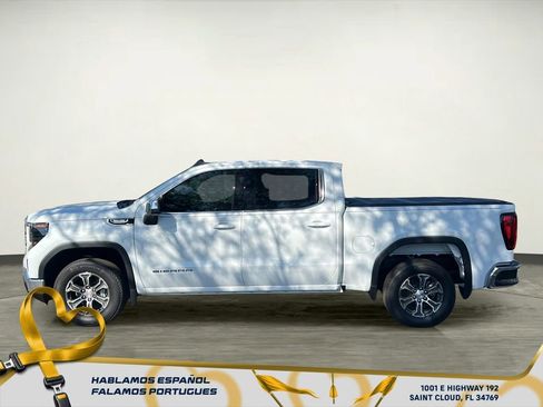 New 2026 GMC Sierra 1500 SLE image 3