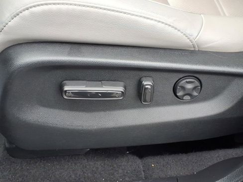 Used 2020 Honda CR-V EX-L image 12