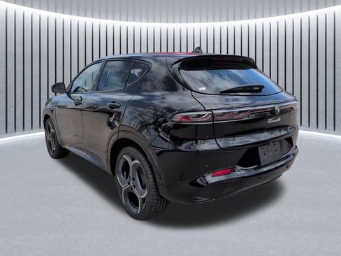 Used 2026 Alfa Romeo Tonale w/ Black Premium Package AWD/4WD image 13