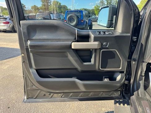 Used 2017 Ford F150 Raptor w/ Equipment Group 802A Luxury AWD/4WD image 15