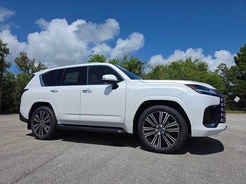New 2026 Lexus LX 600 4WD w/ Accessory Package (Z1) image 1