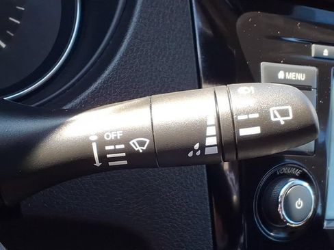 Used 2020 Nissan Rogue Sport S w/ Appearance Package FWD image 25