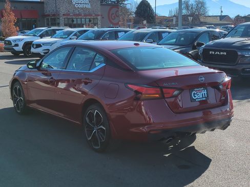 Used 2024 Nissan Altima 2.5 SR image 8