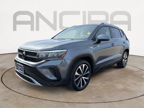 Certified 2023 Volkswagen Taos SE image 5