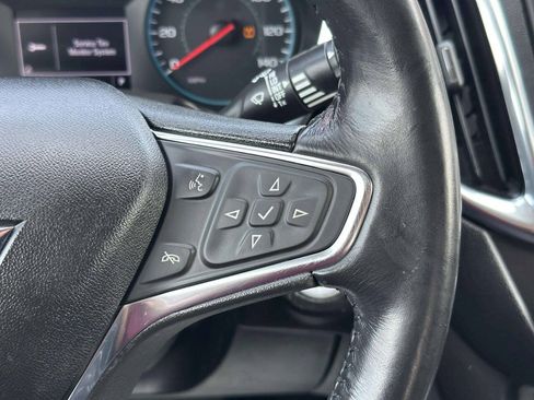 Used 2018 Chevrolet Equinox LT AWD/4WD image 32