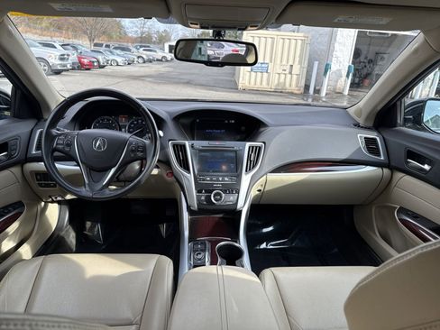 Used 2017 Acura TLX V6 image 12