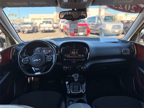 Used 2023 Kia Soul GT-Line w/ GT-Line Technology Package image 18