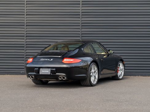 Used 2009 Porsche 911 Carrera S image 8