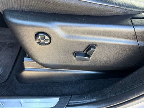 Used 2019 Jeep Grand Cherokee Limited image 25