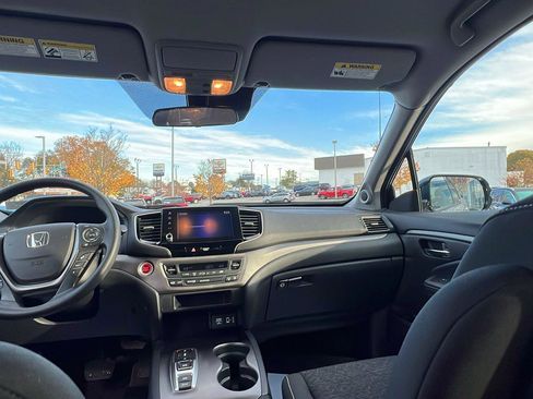 Used 2021 Honda Ridgeline Sport image 21
