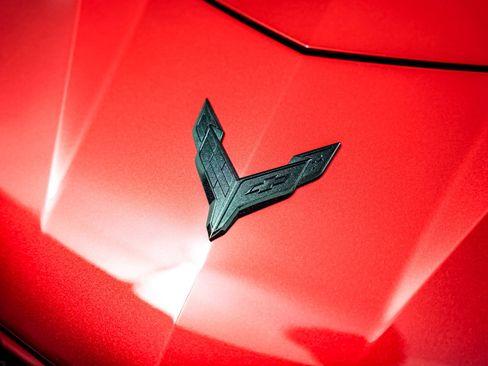 Used 2025 Chevrolet Corvette E-Ray w/ Stealth Interior Trim Package AWD/4WD image 21