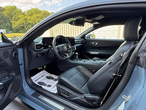 Used 2024 Ford Mustang GT Premium RWD image 8