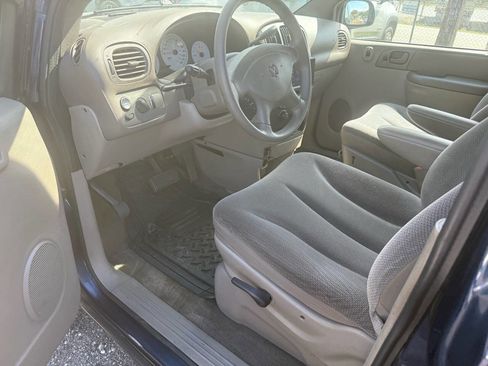 Used 2002 Dodge Caravan SE FWD image 29