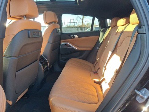 Used 2023 BMW X6 xDrive40i w/ M Sport Package image 10