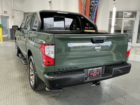 Used 2024 Nissan Titan SV w/ SV Bronze Edition Package image 20