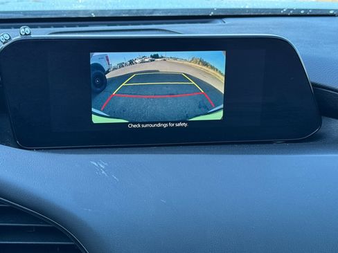 Used 2021 MAZDA MAZDA3 s image 18