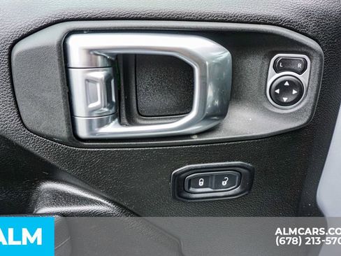 Used 2025 Jeep Wrangler Unlimited Sport AWD/4WD image 51