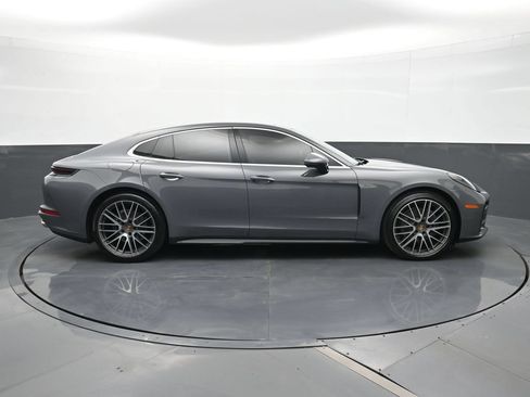 Certified 2025 Porsche Panamera 4 AWD/4WD image 24