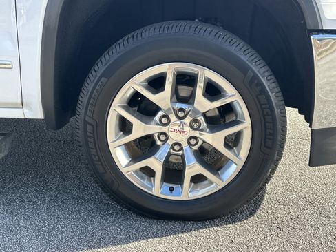 Used 2017 GMC Sierra 1500 SLT w/ SLT Premium Package image 12