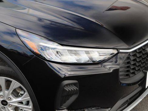 New 2026 Ford Escape Active w/ Active Premium Tech Pack image 2