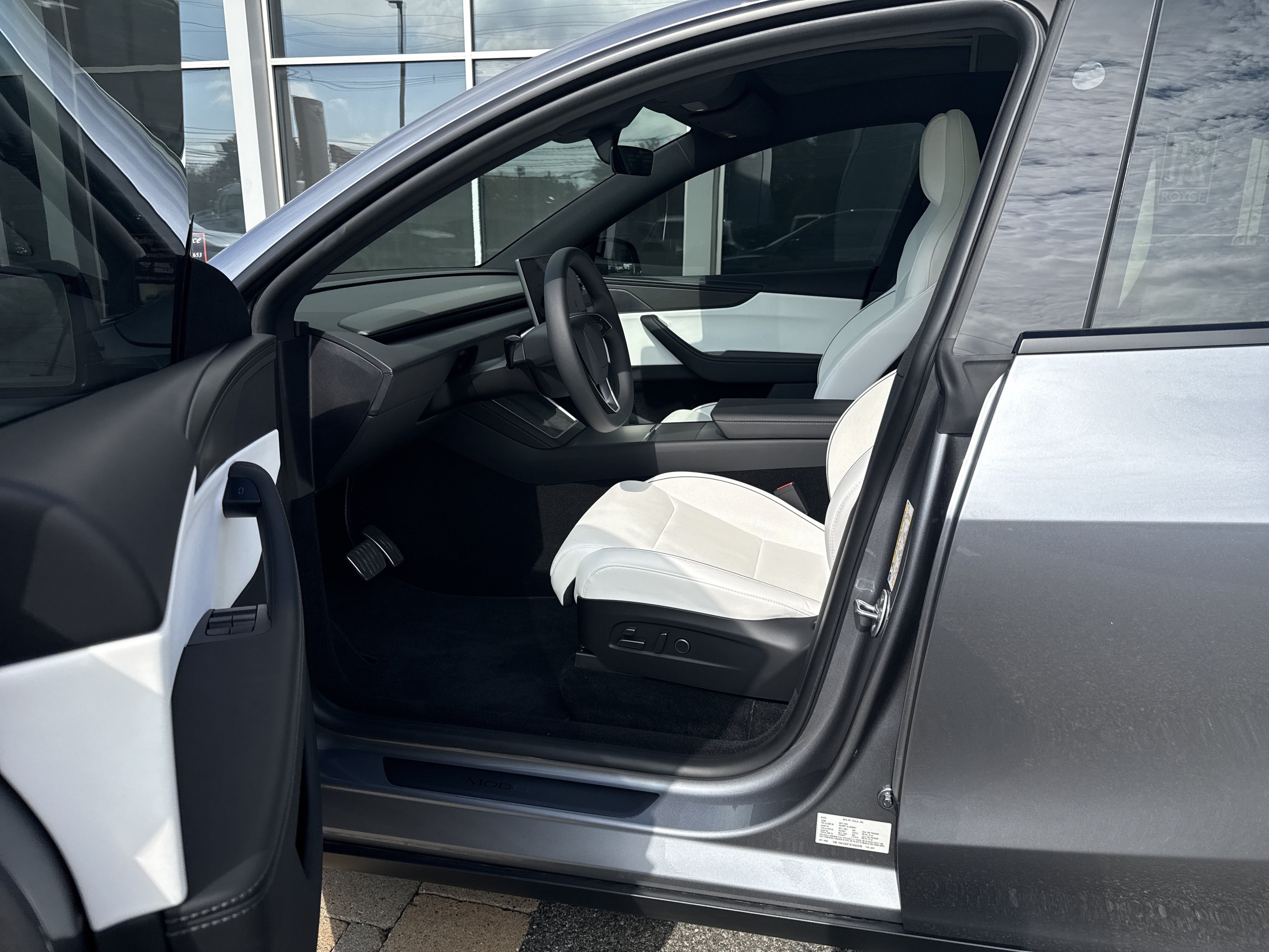 Used 2026 Tesla Model Y Performance AWD/4WD image 36