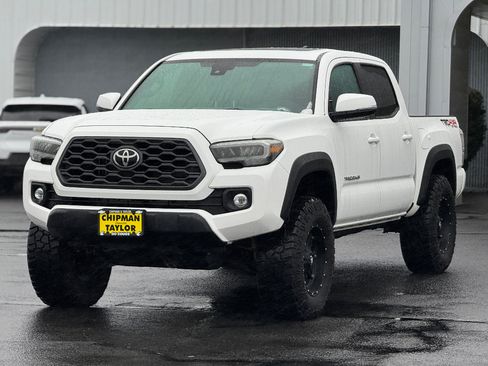Used 2020 Toyota Tacoma TRD Off-Road image 13