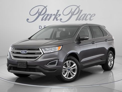Used 2017 Ford Edge Titanium w/ Equipment Group 302A FWD image 9