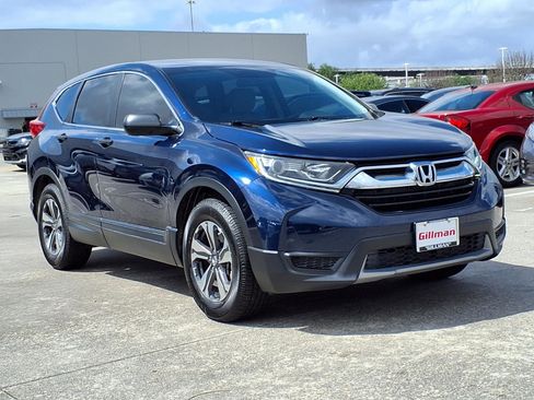Used 2018 Honda CR-V LX image 2
