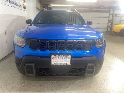 New 2026 Jeep Cherokee Limited image 8