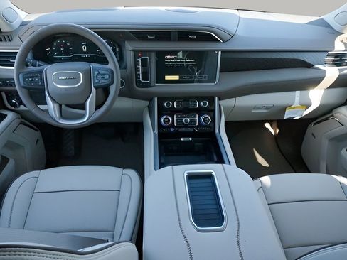 Used 2024 GMC Yukon Denali image 19