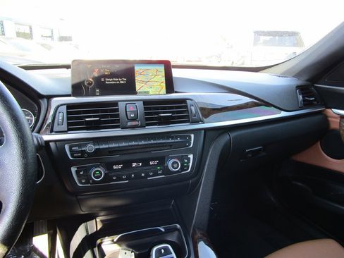 Used 2016 BMW 328i Gran Turismo xDrive image 11