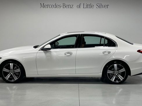 Used 2025 Mercedes-Benz C 300 4MATIC Sedan image 2