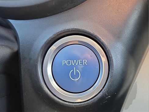 Certified 2023 Toyota Sienna Platinum image 23