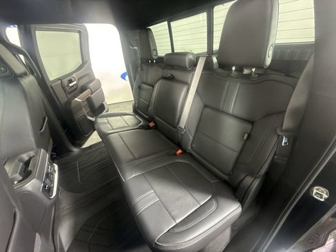 Certified 2021 Chevrolet Silverado 1500 High Country w/ Technology Package AWD/4WD image 27