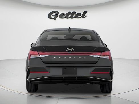 New 2026 Hyundai Elantra SEL Sport Premium FWD image 5