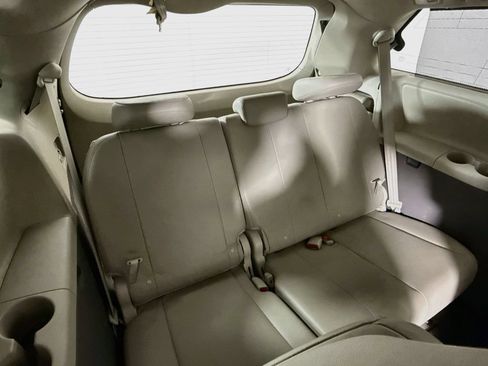 Used 2017 Toyota Sienna XLE Premium FWD image 28