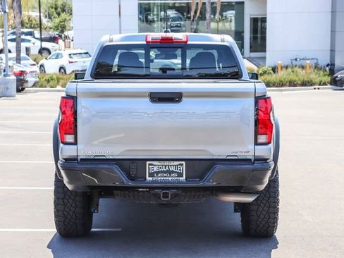 Used 2023 Chevrolet Colorado ZR2 w/ ZR2 Convenience Package III AWD/4WD image 5