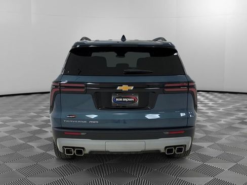 Used 2025 Chevrolet Traverse LT w/ Sun and Wheel Package image 4