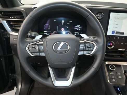 Used 2024 Lexus GX 550 AWD/4WD image 7