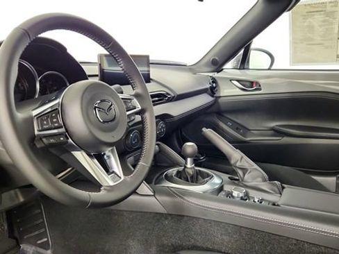 New 2026 MAZDA MX-5 Miata Club w/ Weather Package RWD image 11